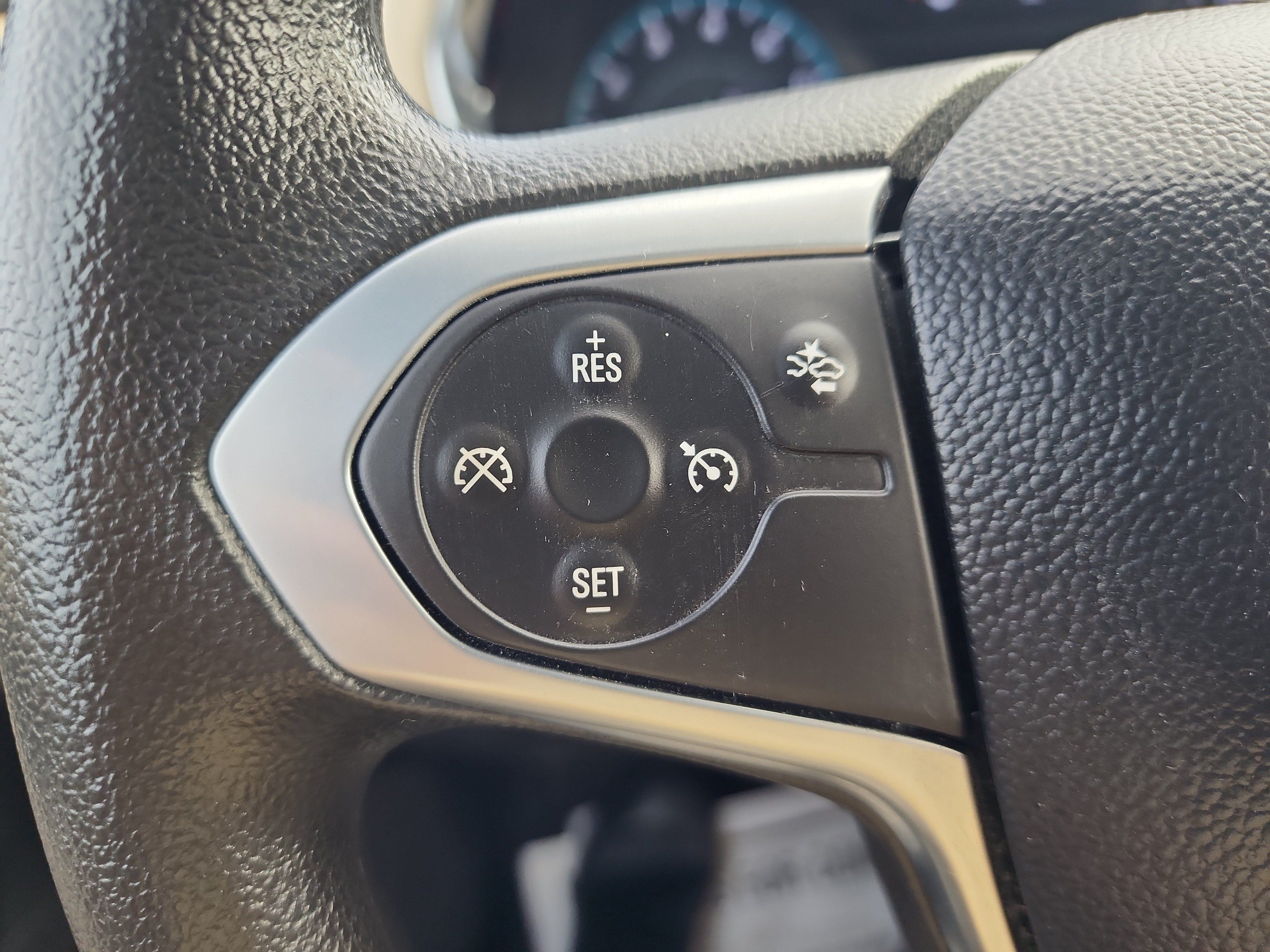 Certified 2023 Chevrolet Traverse LS AWD/4WD image 18