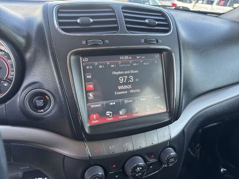 Used 2019 Dodge Journey Crossroad image 20