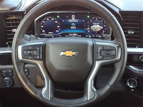 Used 2024 Chevrolet Silverado 1500 LTZ image 21