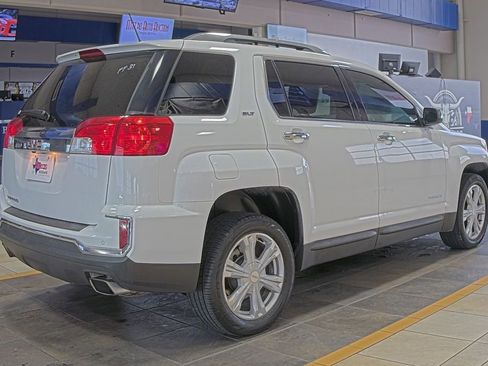 Used 2016 GMC Terrain SLT w/ Driver Alert Package I FWD image 4