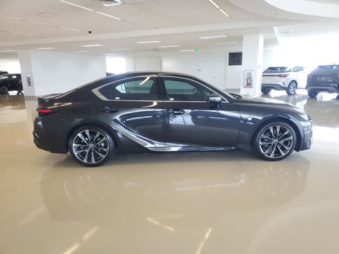 Used 2023 Lexus IS 350 F Sport RWD image 11
