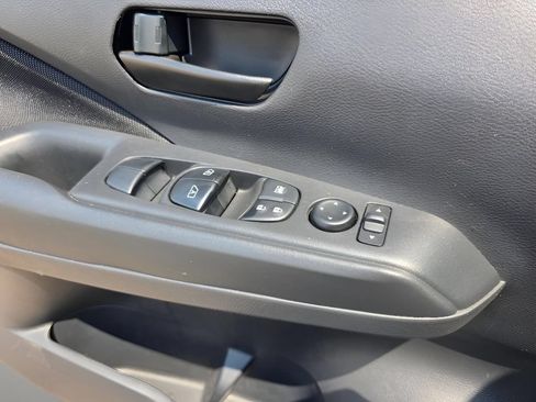Used 2025 Nissan Kicks Play S w/ Interior Electronics Package FWD image 16