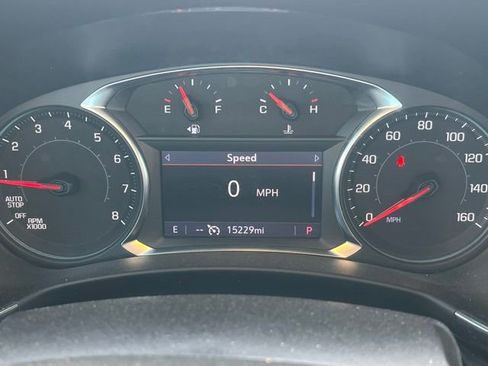 Used 2023 Chevrolet Equinox RS w/ RS Leather Package image 8