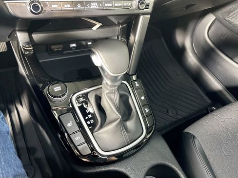 Certified 2025 Kia Seltos S AWD/4WD image 19