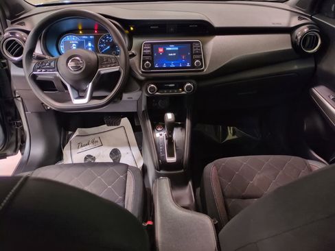 Used 2020 Nissan Kicks SV image 16
