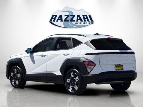 Used 2025 Hyundai Kona SEL image 5