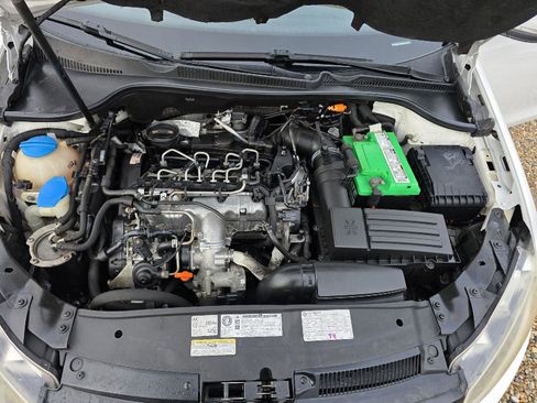 Used 2012 Volkswagen Golf TDI image 18