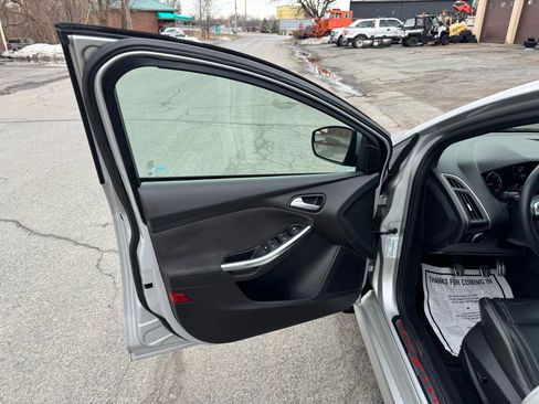 Used 2014 Ford Focus ST w/ Equipment Group 202A FWD image 10