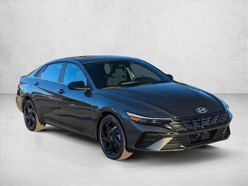 New 2026 Hyundai Elantra SEL Sport Premium image 6