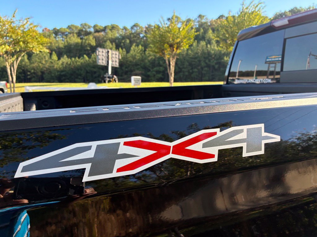 New 2026 Chevrolet Silverado 1500 RST w/ Redline Edition AWD/4WD image 9