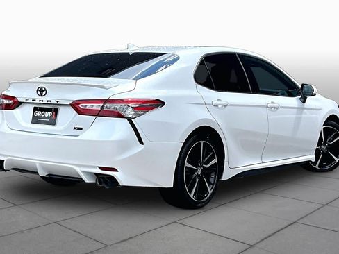 Used 2019 Toyota Camry XSE FWD image 13