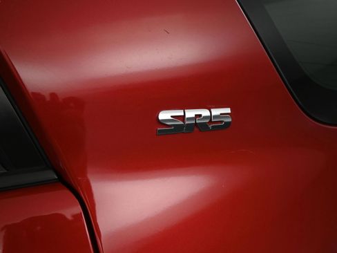 Certified 2024 Toyota 4Runner SR5 AWD/4WD image 36