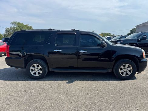 Used 2013 GMC Yukon XL SLT AWD/4WD image 6