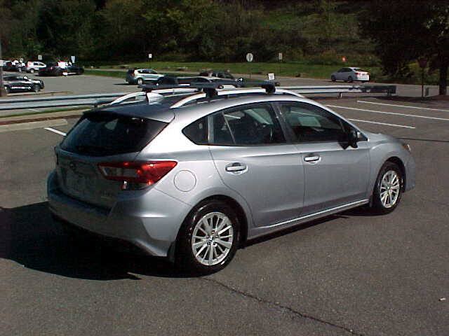 Used 2017 Subaru Impreza 2.0i Premium AWD/4WD image 34