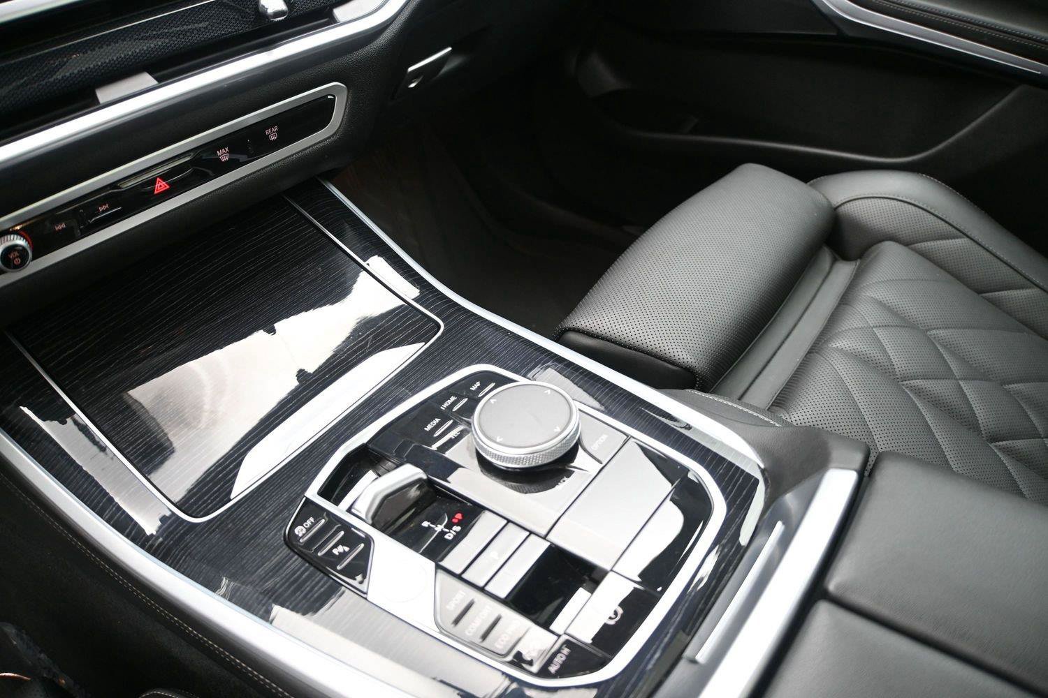 Used 2024 BMW X5 xDrive40i w/ M Sport Package AWD/4WD image 5