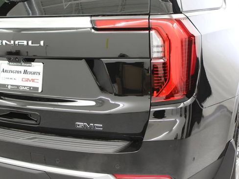 New 2026 GMC Yukon Denali w/ Advanced Technology Package AWD/4WD image 9