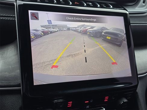 Used 2023 Jeep Grand Cherokee L Limited image 20