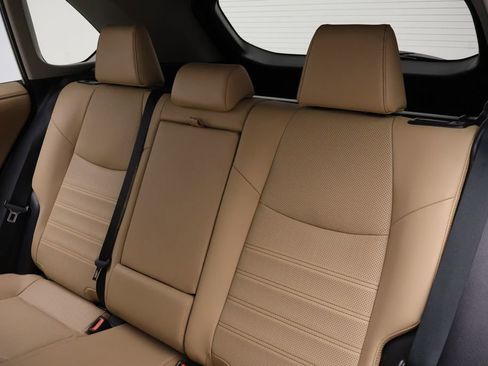 Used 2023 Toyota RAV4 Limited image 18