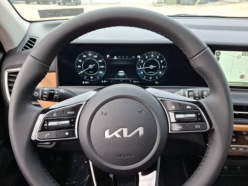 New 2026 Kia Seltos EX image 19