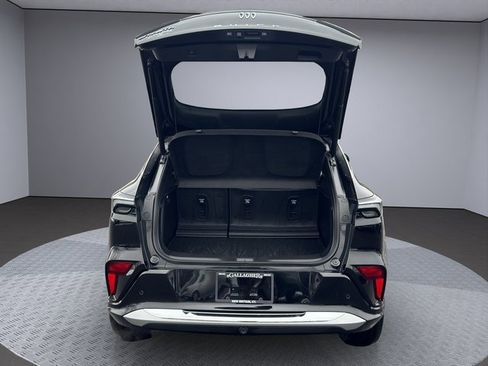 Certified 2025 Buick Envista Avenir image 26