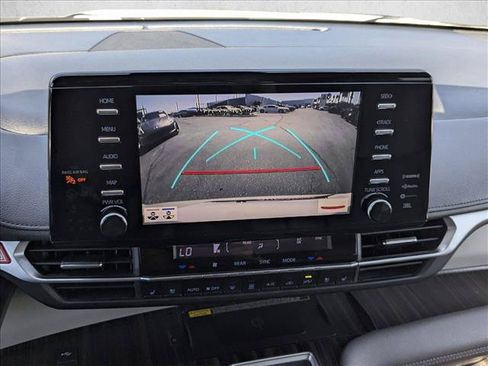 Used 2021 Toyota Sienna Limited AWD/4WD image 14