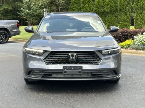 Used 2025 Honda Accord LX image 3