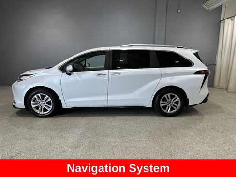 Certified 2023 Toyota Sienna Limited AWD/4WD image 8