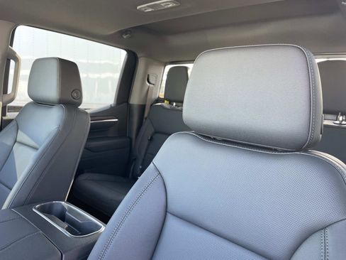New 2026 GMC Sierra 1500 SLT w/ SLT Premium Package image 23