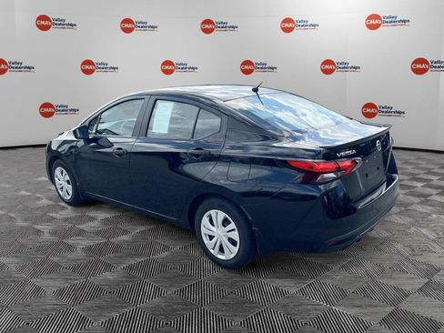 Used 2022 Nissan Versa S FWD image 5