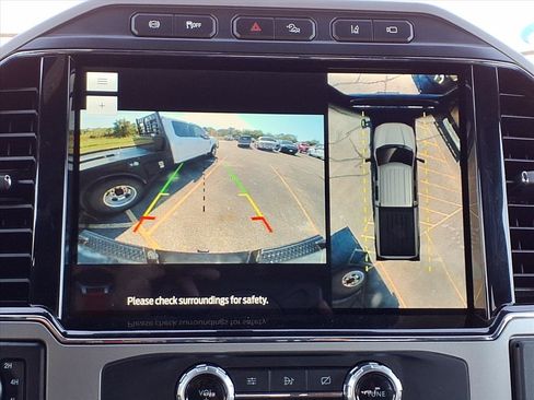 Used 2022 Ford F250 Lariat w/ Tremor Off-Road Package image 11