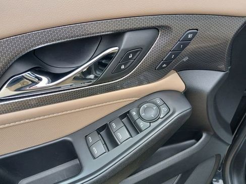 Certified 2022 Chevrolet Traverse Premier image 13