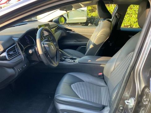 Used 2021 Toyota Camry SE AWD/4WD image 11