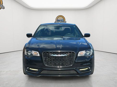 Used 2019 Chrysler 300 S w/ S Model Appearance Package RWD image 2