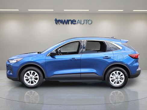 Used 2023 Ford Escape Active AWD/4WD image 4