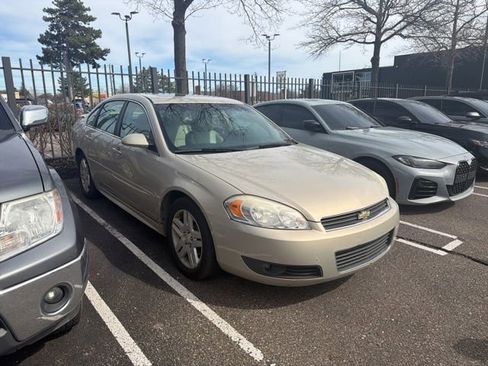 Used 2010 Chevrolet Impala LT w/ Luxury Edition Package image 3