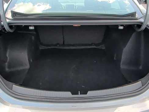 Used 2023 Chevrolet Malibu LT FWD image 32