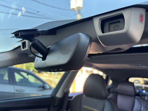 Used 2022 Subaru Crosstrek 2.5i Sport w/ Moonroof Package image 44