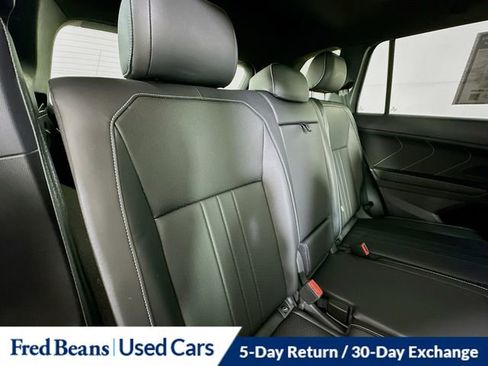 Used 2024 Volkswagen Tiguan SE R-Line AWD/4WD image 28
