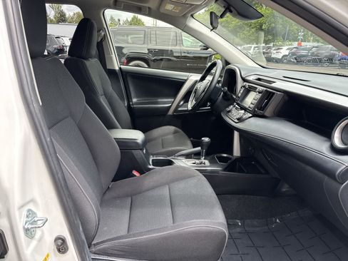 Used 2017 Toyota RAV4 XLE w/ All Weather Liner Package AWD/4WD image 5