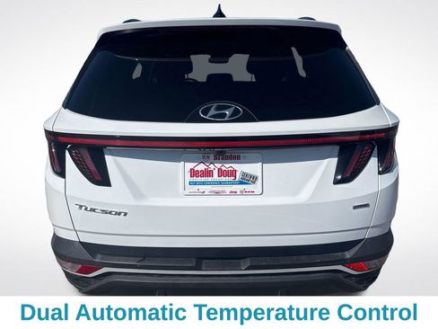 Used 2023 Hyundai Tucson SEL w/ Convenience Package AWD/4WD image 5