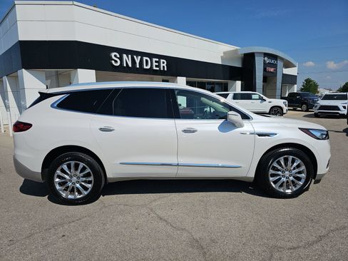 Used 2018 Buick Enclave Premium FWD image 8