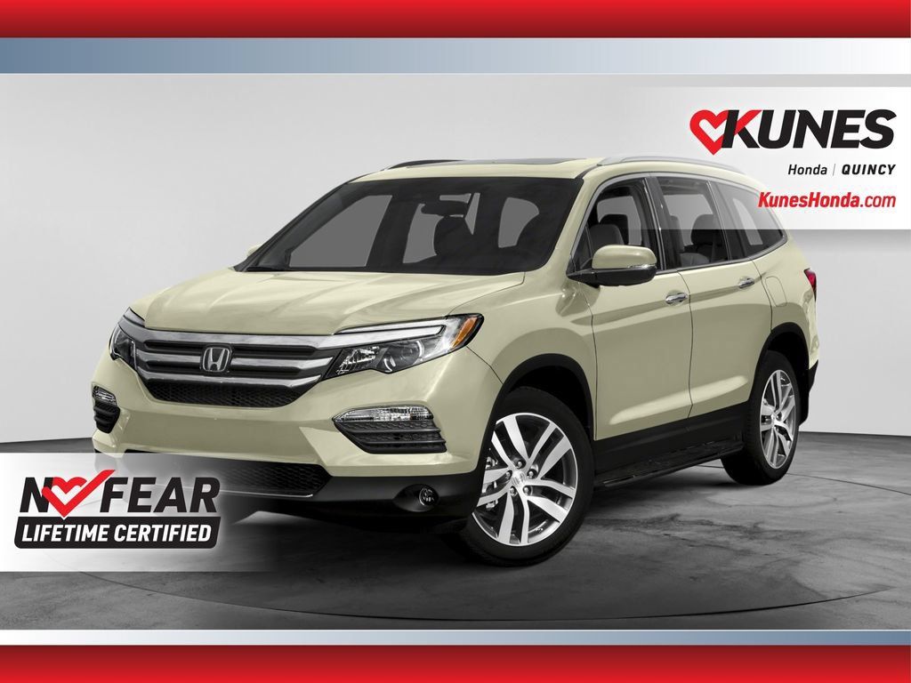 Used 2016 Honda Pilot Touring image 1