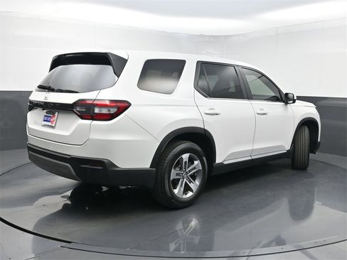 Used 2024 Honda Pilot EX-L image 24