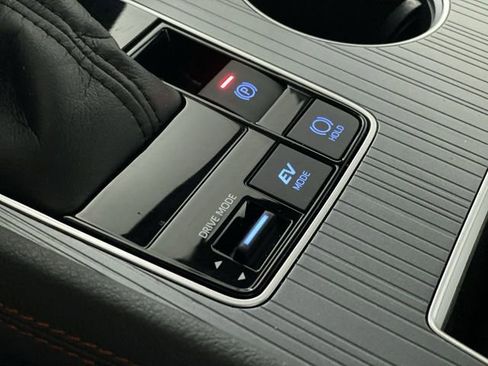 Used 2021 Toyota Sienna XSE image 42