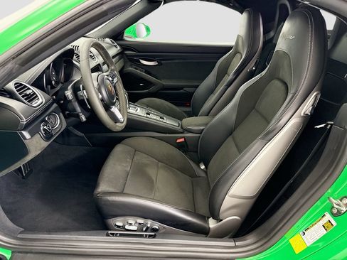 Certified 2022 Porsche 718 Boxster Spyder RWD image 5