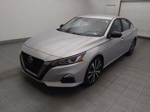 Used 2021 Nissan Altima 2.5 SR FWD image 15