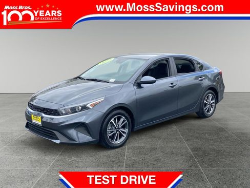 Used 2022 Kia Forte LXS FWD image 1
