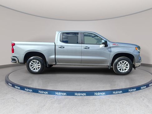 Used 2024 Chevrolet Silverado 1500 LT AWD/4WD image 5
