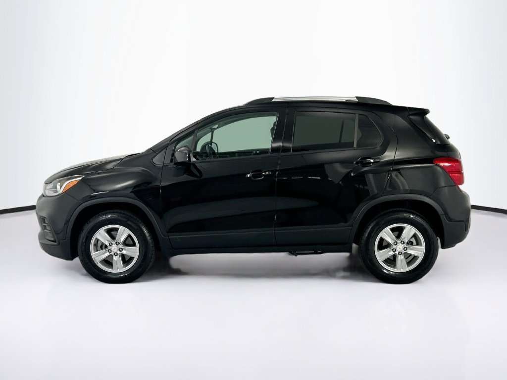 Used 2022 Chevrolet Trax LT w/ LT Convenience Package AWD/4WD image 8