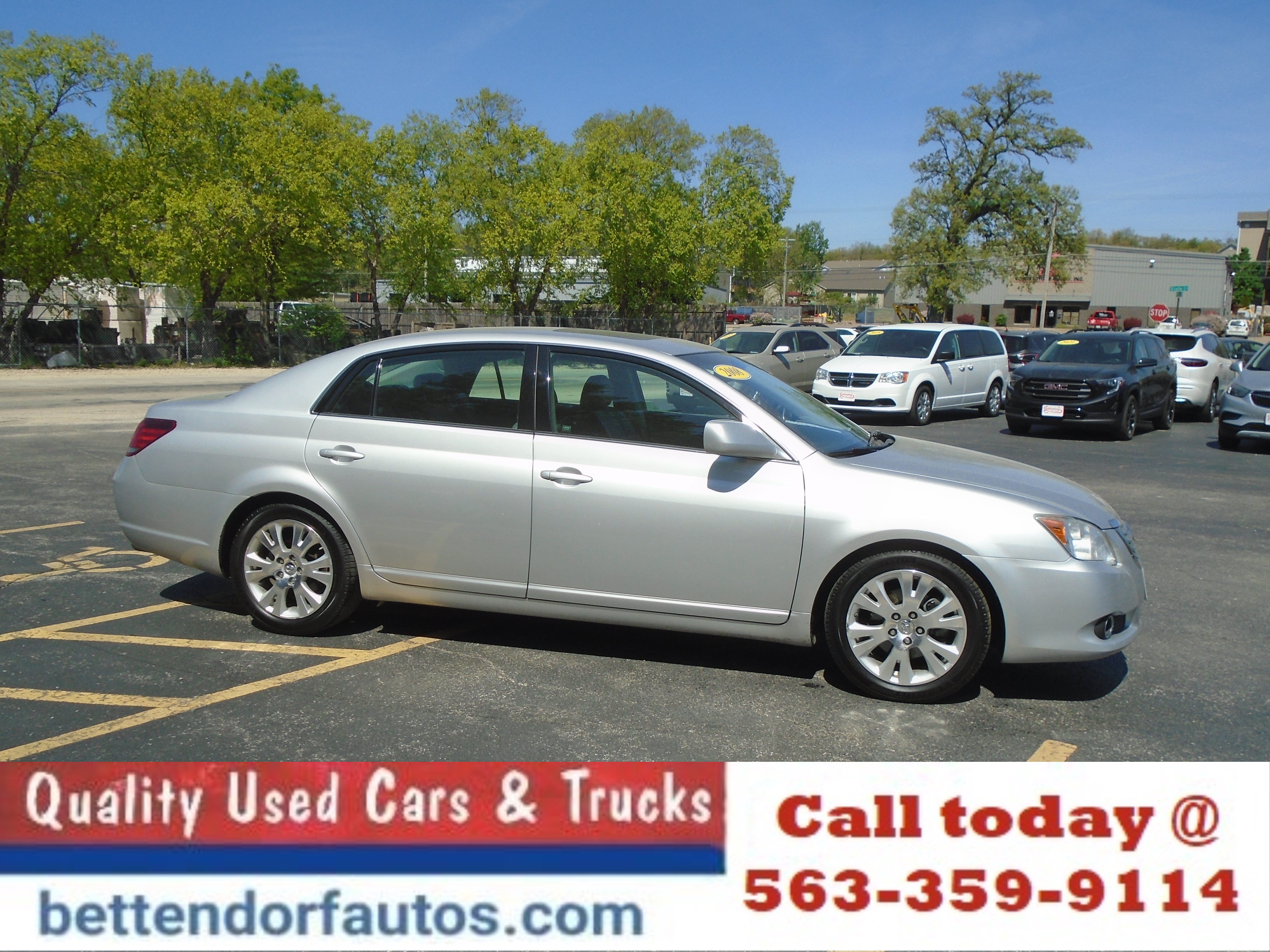 Used 2008 Toyota Avalon XLS FWD image 3